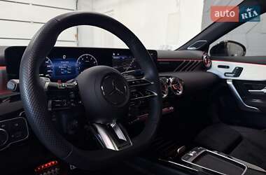 Хетчбек Mercedes-Benz A-Class 2023 в 