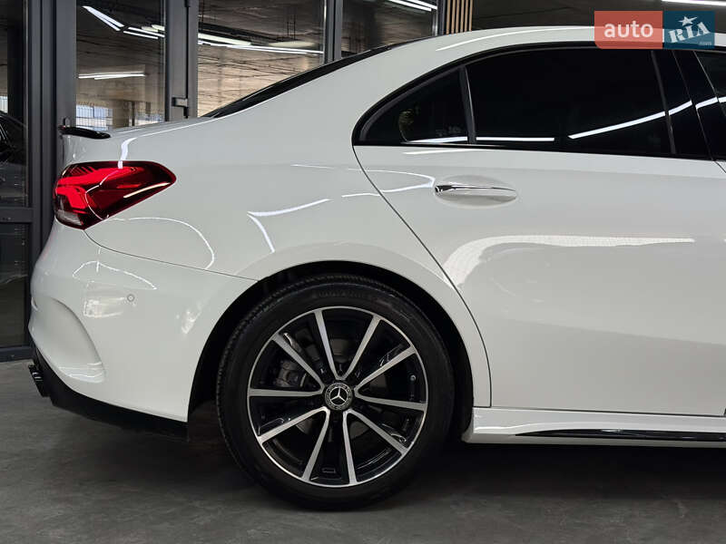 Седан Mercedes-Benz A-Class 2018 в Одесі