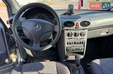 Хетчбек Mercedes-Benz A-Class 2000 в 