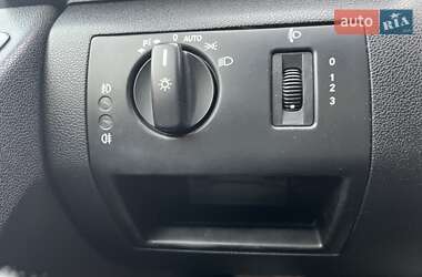 Хетчбек Mercedes-Benz A-Class 2010 в 