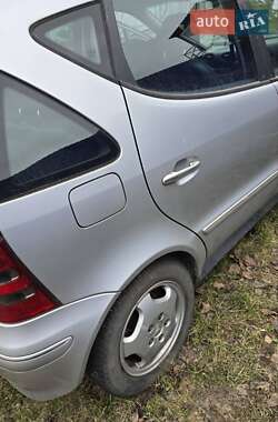 Хетчбек Mercedes-Benz A-Class 2004 в  фото 2 Хетчбек Mercedes-Benz A-Class 2004 в