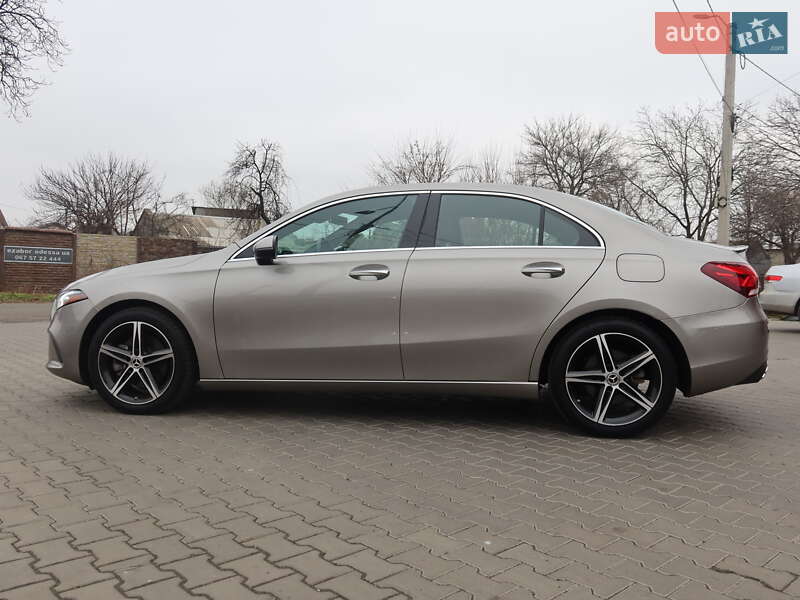 Седан Mercedes-Benz A-Class 2019 в Одессе
