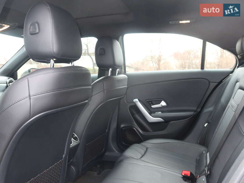 Седан Mercedes-Benz A-Class 2019 в Одессе