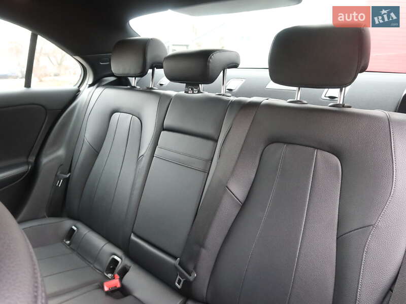 Седан Mercedes-Benz A-Class 2019 в Одессе