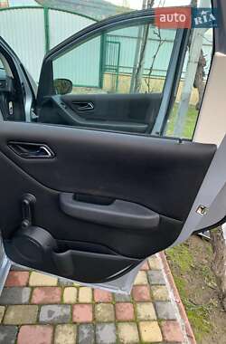 Хэтчбек Mercedes-Benz A-Class 2007 в 