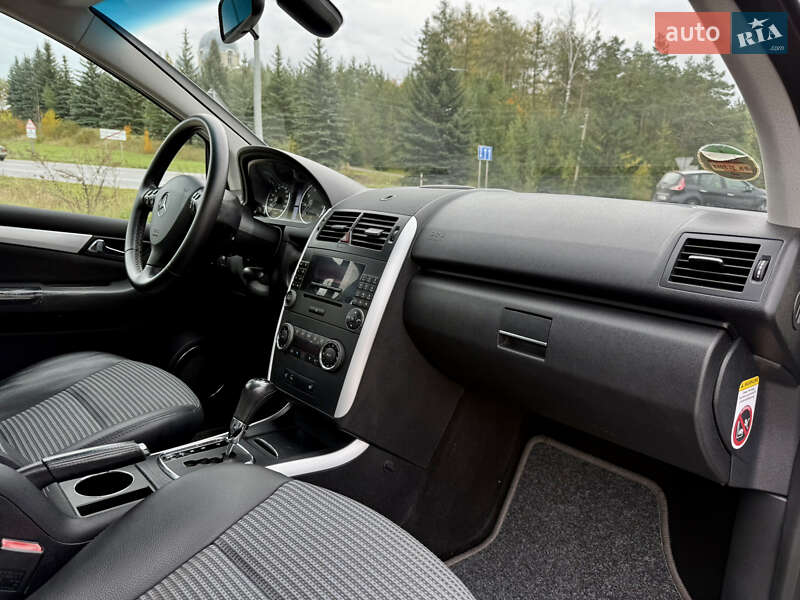 Хэтчбек Mercedes-Benz A-Class 2006 в Тернополе фото 36 Хэтчбек Mercedes-Benz A-Class 2006 в Тернополе