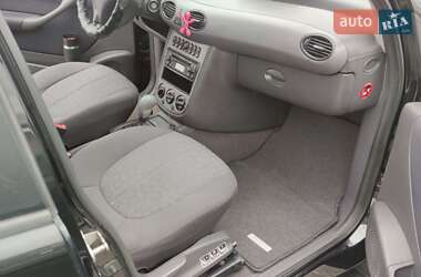 Хэтчбек Mercedes-Benz A-Class 2003 в 