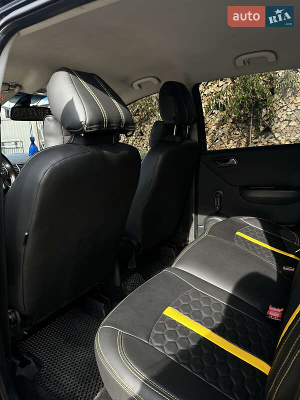 Хэтчбек Mercedes-Benz A-Class 2007 в Ивано-Франковске фото 27 Хэтчбек Mercedes-Benz A-Class 2007 в Ивано-Франковске