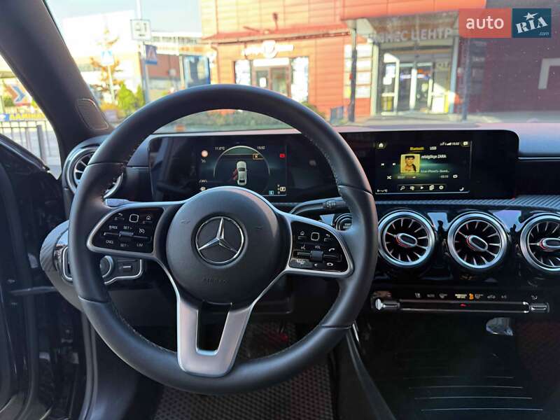 Седан Mercedes-Benz A-Class 2020 в Львові фото 33 Седан Mercedes-Benz A-Class 2020 в Львові