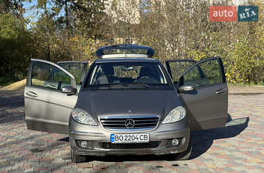 Хетчбек Mercedes-Benz A-Class 2004 в  фото 10 Хетчбек Mercedes-Benz A-Class 2004 в