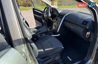 Хетчбек Mercedes-Benz A-Class 2004 в  фото 15 Хетчбек Mercedes-Benz A-Class 2004 в