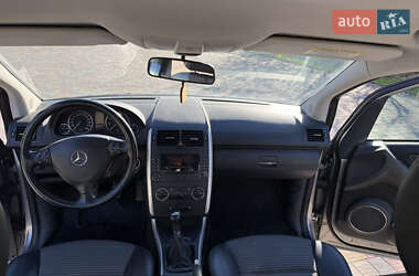Хетчбек Mercedes-Benz A-Class 2004 в  фото 17 Хетчбек Mercedes-Benz A-Class 2004 в