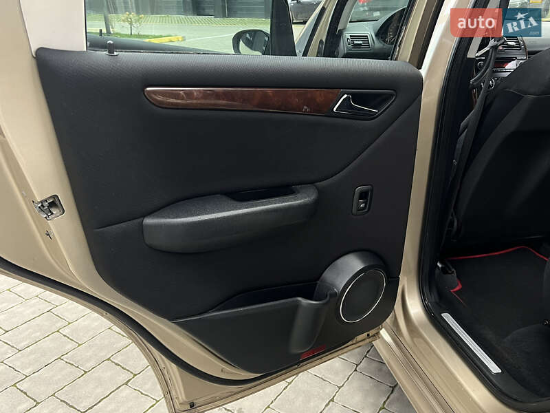 Хетчбек Mercedes-Benz A-Class 2005 в Івано-Франківську фото 23 Хетчбек Mercedes-Benz A-Class 2005 в Івано-Франківську