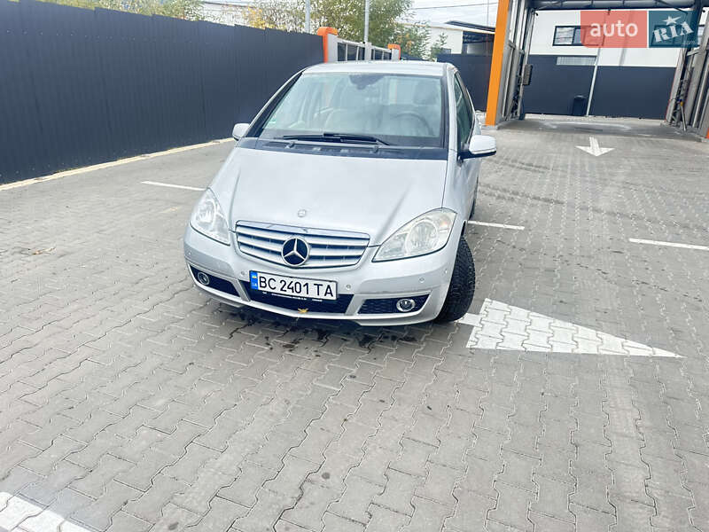 Хетчбек Mercedes-Benz A-Class 2008 в Києві фото 3 Хетчбек Mercedes-Benz A-Class 2008 в Києві