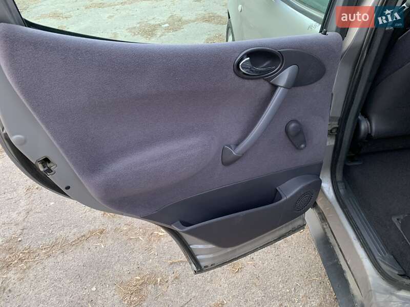 Хетчбек Mercedes-Benz A-Class 2000 в Запоріжжі фото 11 Хетчбек Mercedes-Benz A-Class 2000 в Запоріжжі