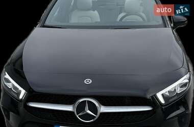 Седан Mercedes-Benz A-Class 2019 в Дніпрі