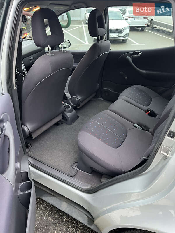 Хэтчбек Mercedes-Benz A-Class 2003 в Киеве фото 4 Хэтчбек Mercedes-Benz A-Class 2003 в Киеве