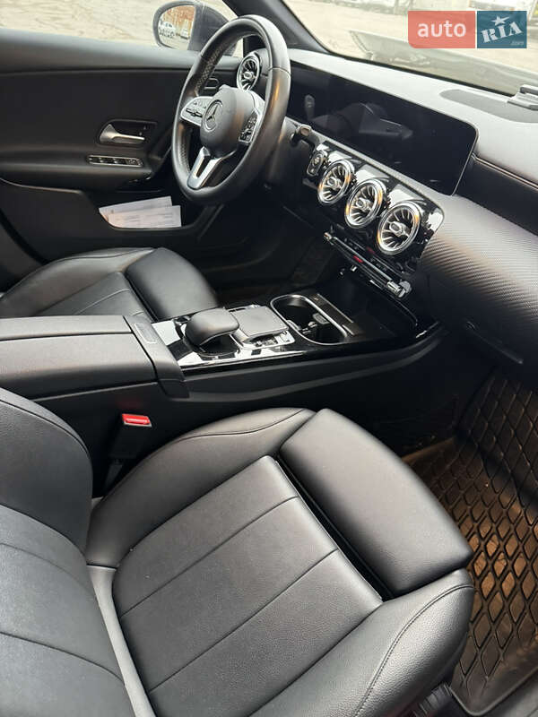 Хетчбек Mercedes-Benz A-Class 2018 в Дніпрі