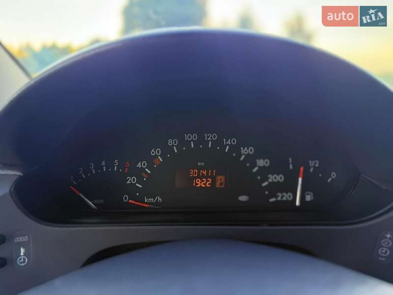 Хэтчбек Mercedes-Benz A-Class 1999 в Мене фото 14 Хэтчбек Mercedes-Benz A-Class 1999 в Мене