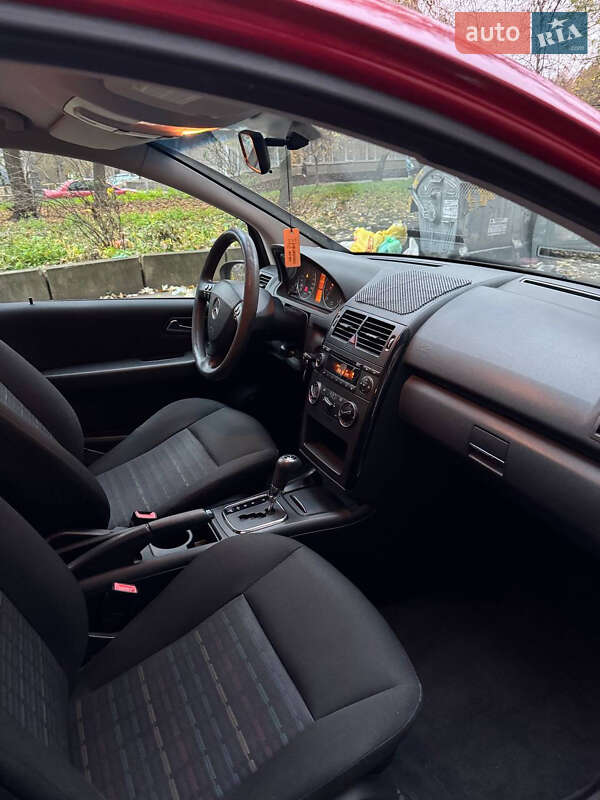 Хетчбек Mercedes-Benz A-Class 2005 в Києві фото 11 Хетчбек Mercedes-Benz A-Class 2005 в Києві