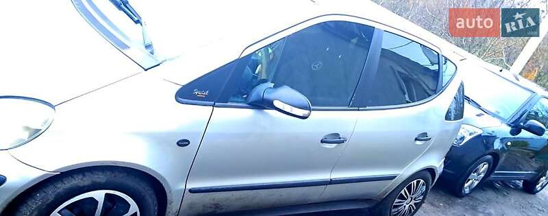 Хэтчбек Mercedes-Benz A-Class 2004 в Новоархангельске фото 4 Хэтчбек Mercedes-Benz A-Class 2004 в Новоархангельске