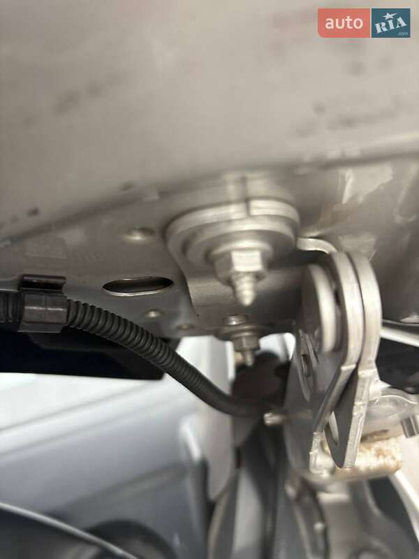 Хетчбек Mercedes-Benz A-Class 2012 в Києві фото 52 Хетчбек Mercedes-Benz A-Class 2012 в Києві