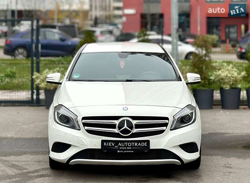 Хетчбек Mercedes-Benz A-Class 2012 в Києві фото 6 Хетчбек Mercedes-Benz A-Class 2012 в Києві