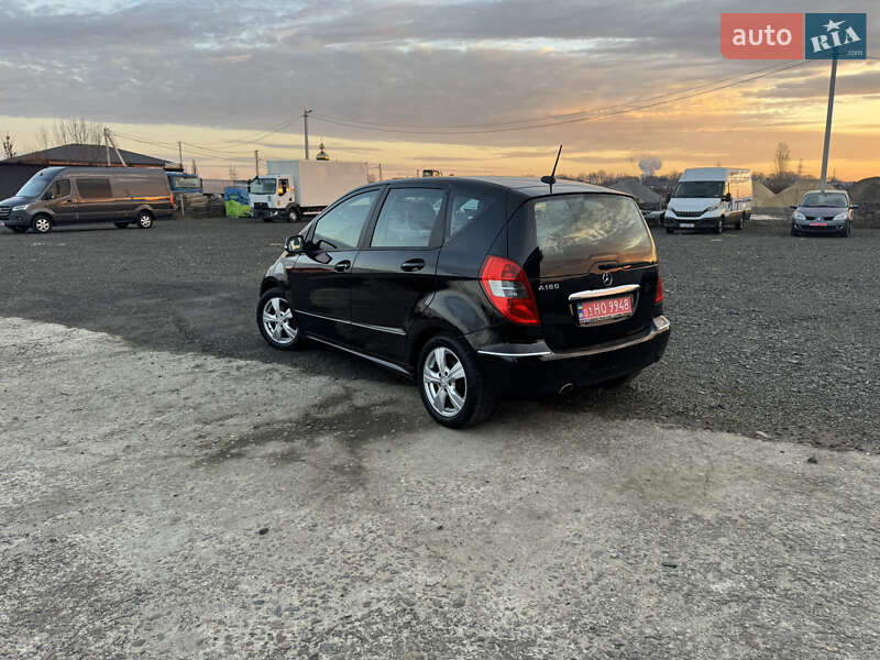 Хэтчбек Mercedes-Benz A-Class 2011 в Луцке фото 11 Хэтчбек Mercedes-Benz A-Class 2011 в Луцке