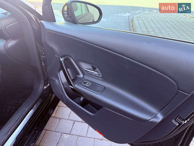 Хетчбек Mercedes-Benz A-Class 2019 в Львові
