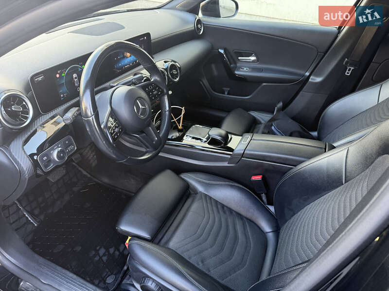 Хетчбек Mercedes-Benz A-Class 2019 в Львові