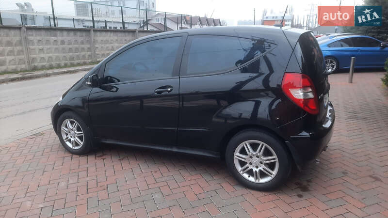 Хэтчбек Mercedes-Benz A-Class 2010 в Киеве фото 6 Хэтчбек Mercedes-Benz A-Class 2010 в Киеве
