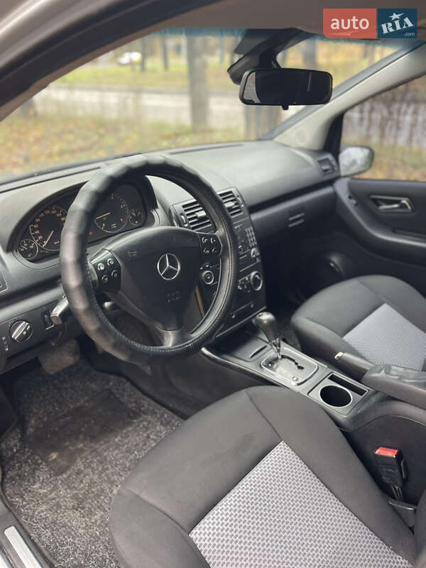 Хэтчбек Mercedes-Benz A-Class 2005 в Ровно фото 17 Хэтчбек Mercedes-Benz A-Class 2005 в Ровно