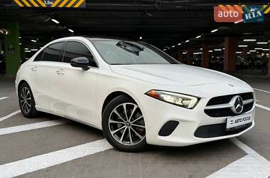 Седан Mercedes-Benz A-Class 2020 в Києві