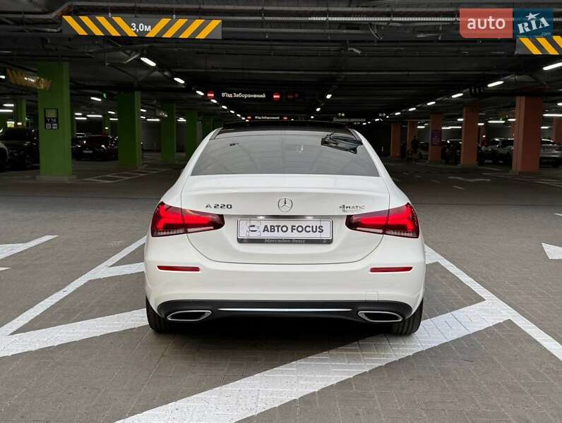 Седан Mercedes-Benz A-Class 2020 в Киеве