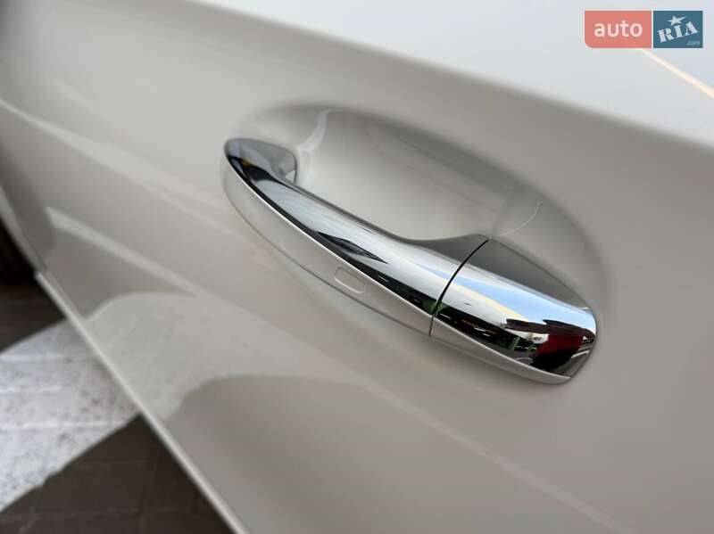 Седан Mercedes-Benz A-Class 2020 в Киеве