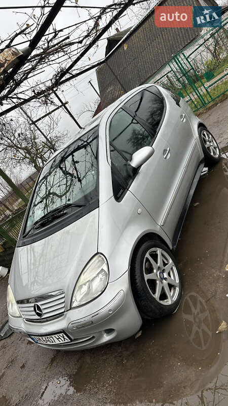 Хэтчбек Mercedes-Benz A-Class 2001 в Житомире фото 2 Хэтчбек Mercedes-Benz A-Class 2001 в Житомире