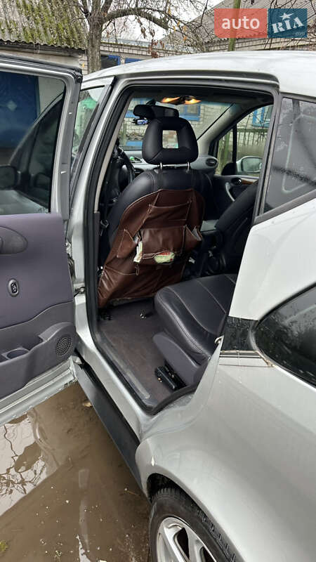 Хэтчбек Mercedes-Benz A-Class 2001 в Житомире фото 17 Хэтчбек Mercedes-Benz A-Class 2001 в Житомире