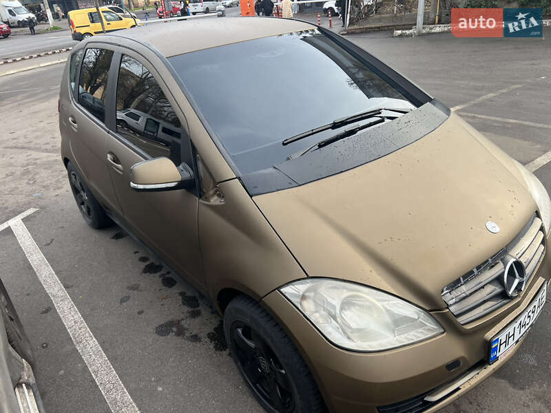Хетчбек Mercedes-Benz A-Class 2010 в Одесі фото 3 Хетчбек Mercedes-Benz A-Class 2010 в Одесі