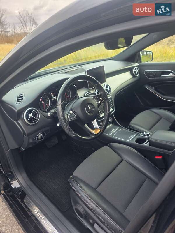 Хетчбек Mercedes-Benz A-Class 2015 в Києві фото 10 Хетчбек Mercedes-Benz A-Class 2015 в Києві