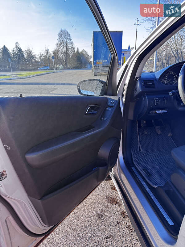 Хэтчбек Mercedes-Benz A-Class 2004 в Луцке