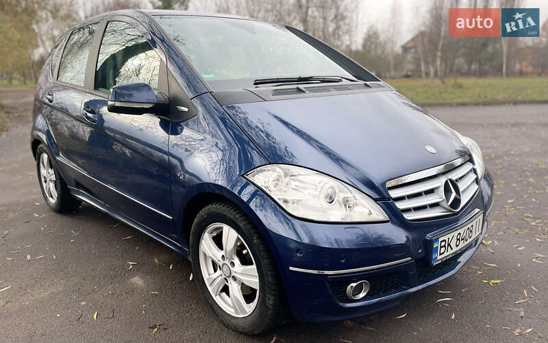 Хэтчбек Mercedes-Benz A-Class 2010 в Ровно фото 3 Хэтчбек Mercedes-Benz A-Class 2010 в Ровно