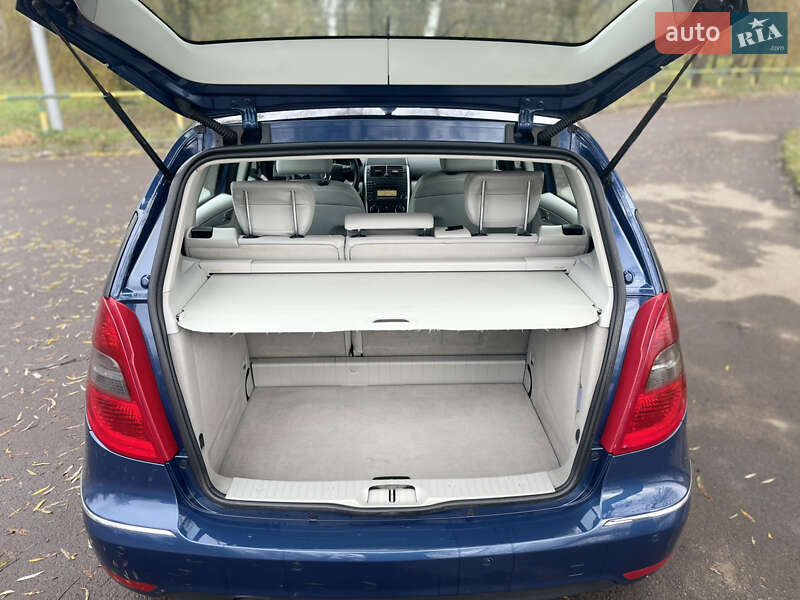 Хэтчбек Mercedes-Benz A-Class 2010 в Ровно фото 7 Хэтчбек Mercedes-Benz A-Class 2010 в Ровно