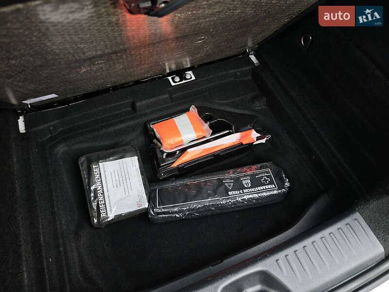 Хетчбек Mercedes-Benz A-Class 2016 в Луцьку