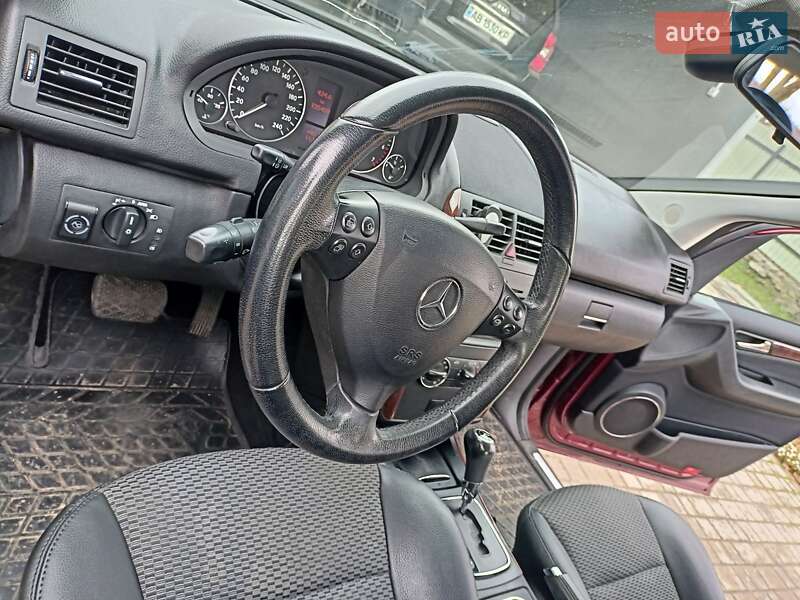 Хетчбек Mercedes-Benz A-Class 2011 в Браїлові фото 9 Хетчбек Mercedes-Benz A-Class 2011 в Браїлові