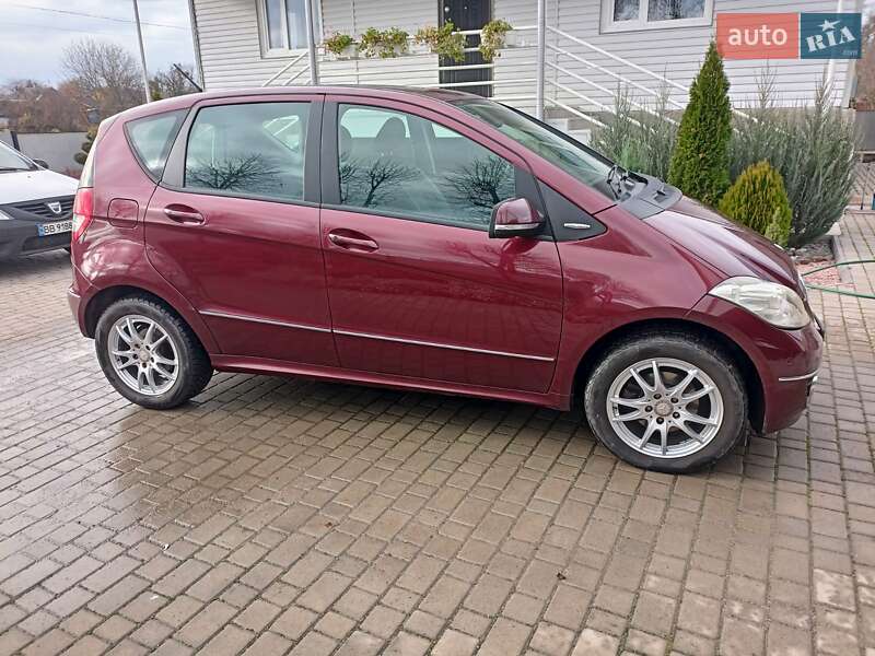 Хетчбек Mercedes-Benz A-Class 2011 в Браїлові фото 4 Хетчбек Mercedes-Benz A-Class 2011 в Браїлові