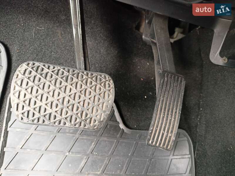 Хетчбек Mercedes-Benz A-Class 2011 в Браїлові фото 22 Хетчбек Mercedes-Benz A-Class 2011 в Браїлові