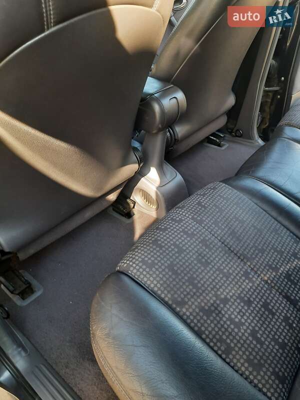 Хетчбек Mercedes-Benz A-Class 2000 в Ратному