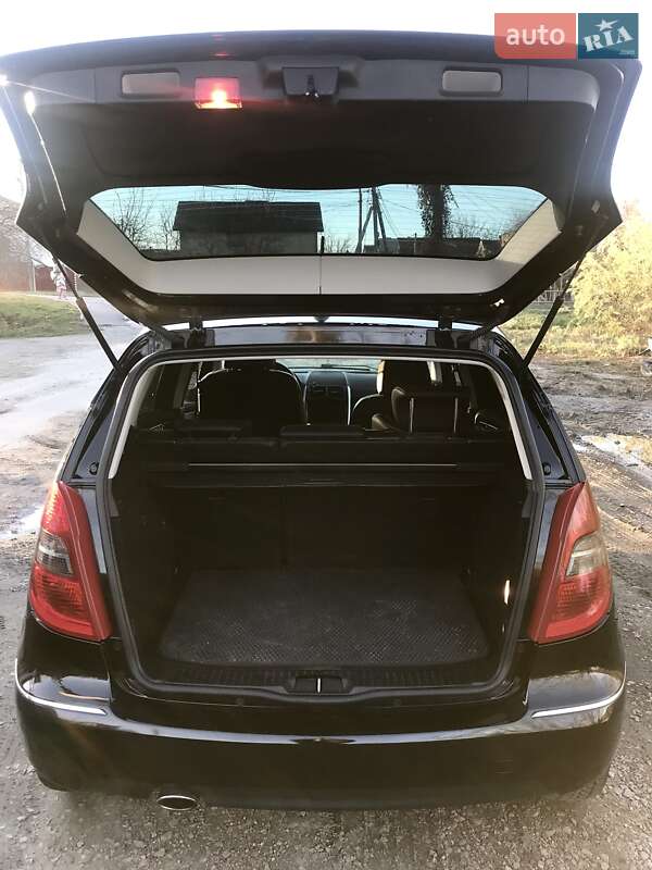 Хетчбек Mercedes-Benz A-Class 2010 в Вінниці фото 11 Хетчбек Mercedes-Benz A-Class 2010 в Вінниці