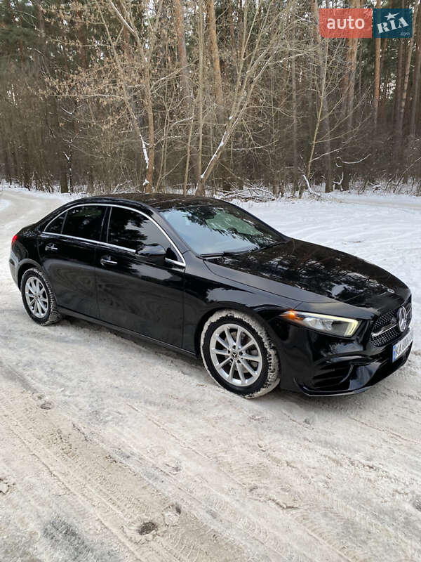 Седан Mercedes-Benz A-Class 2019 в Києві фото 16 Седан Mercedes-Benz A-Class 2019 в Києві