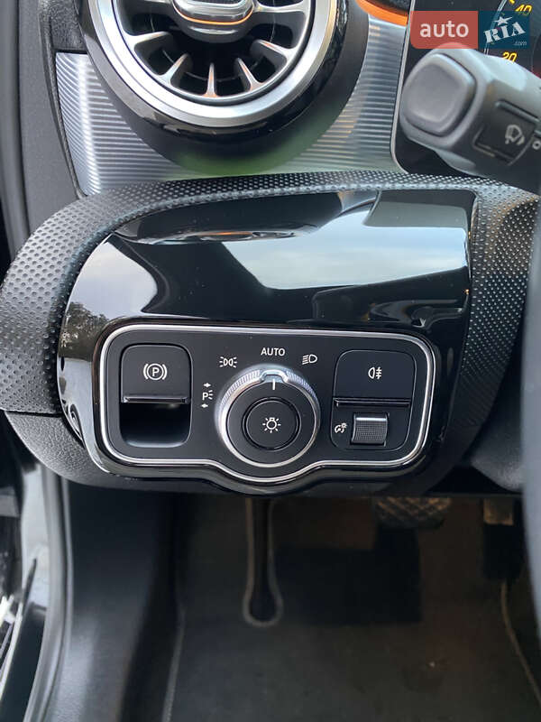 Седан Mercedes-Benz A-Class 2019 в Києві фото 51 Седан Mercedes-Benz A-Class 2019 в Києві